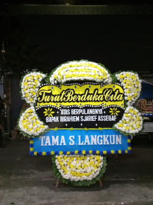 Papan Bunga Duka di Mariso